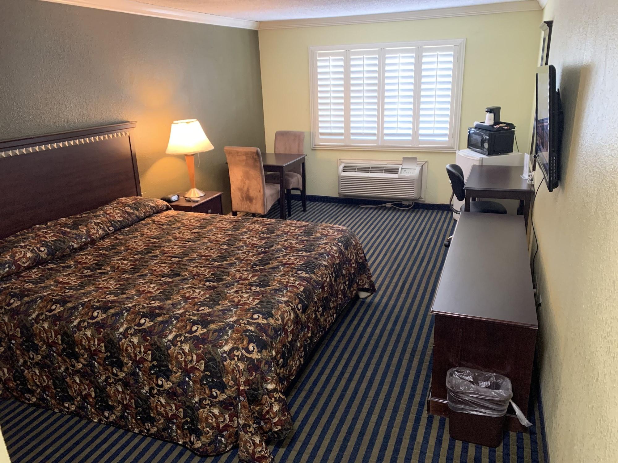 Travelodge By Wyndham אודסה מראה חיצוני תמונה
