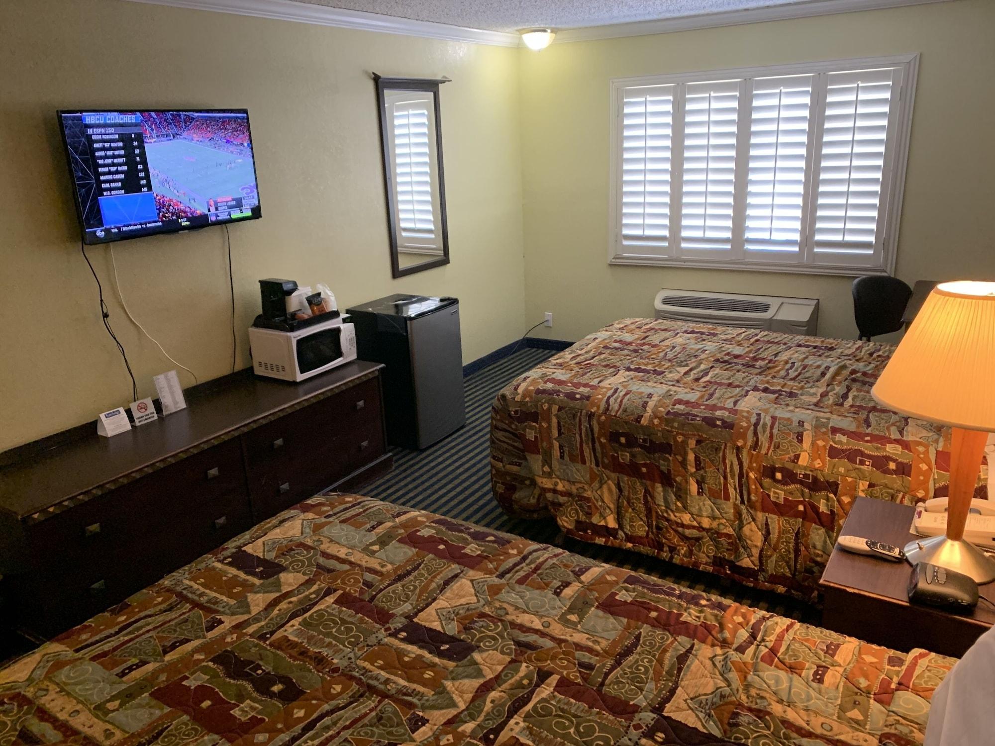 Travelodge By Wyndham אודסה מראה חיצוני תמונה