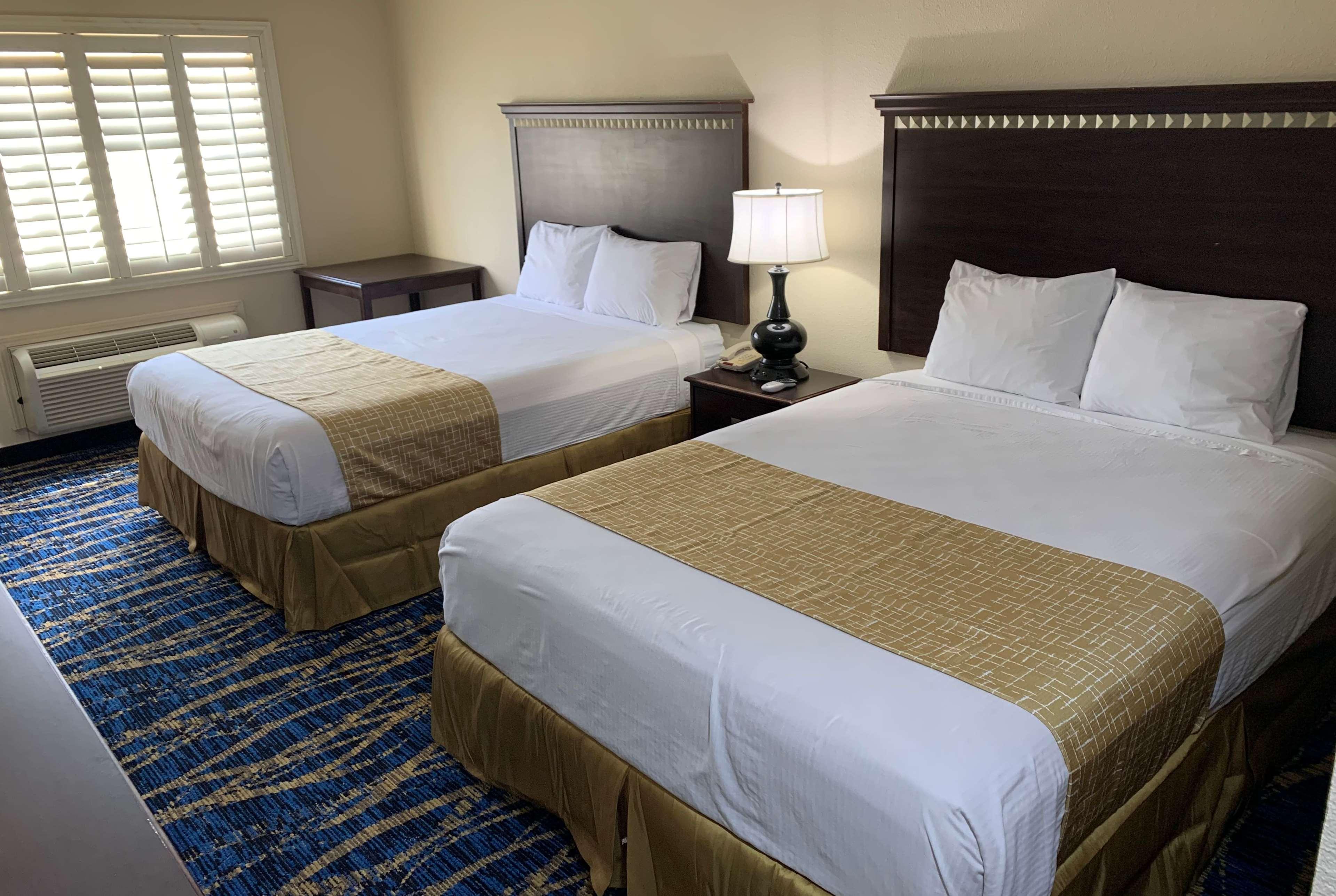Travelodge By Wyndham אודסה מראה חיצוני תמונה