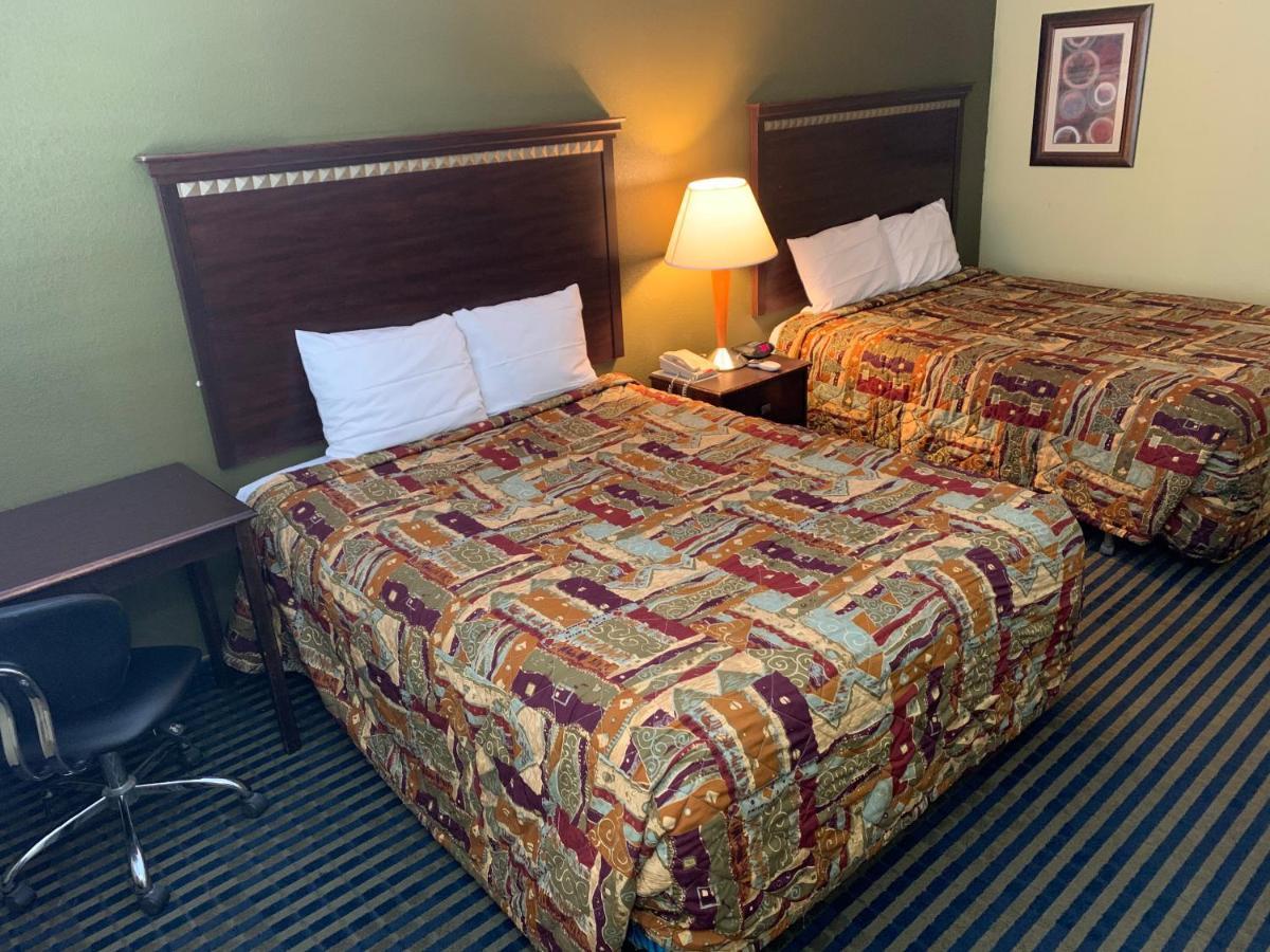 Travelodge By Wyndham אודסה מראה חיצוני תמונה